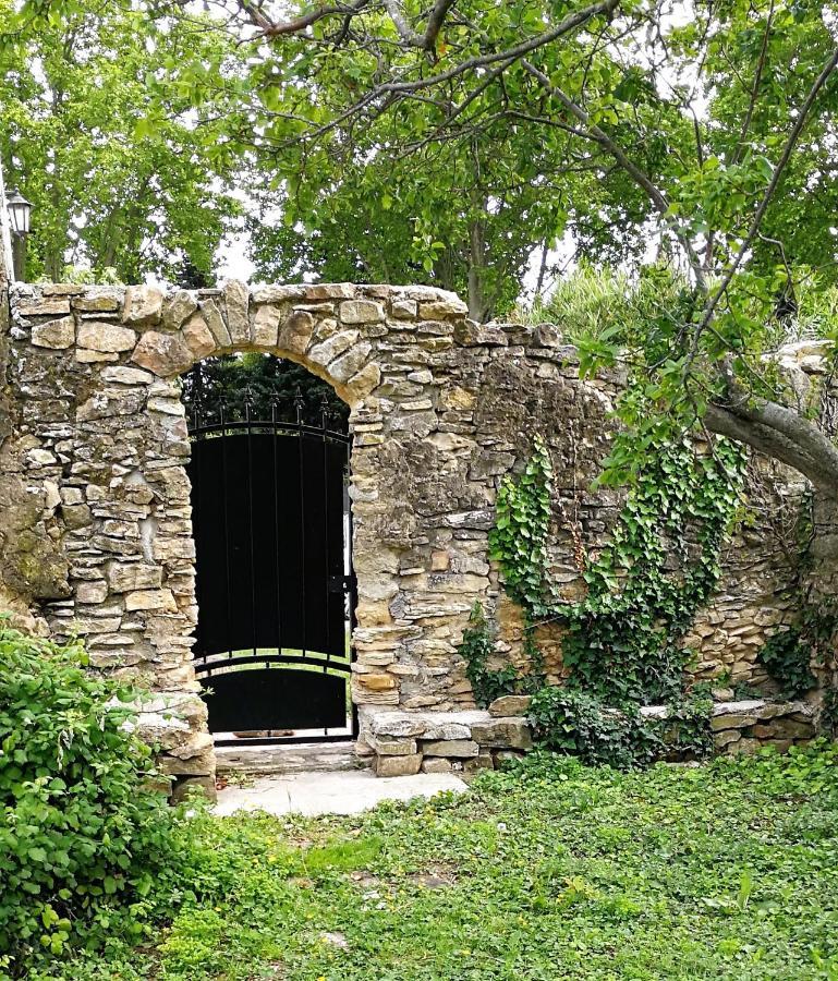 La Petite Maison De Lingling Mornas Luaran gambar