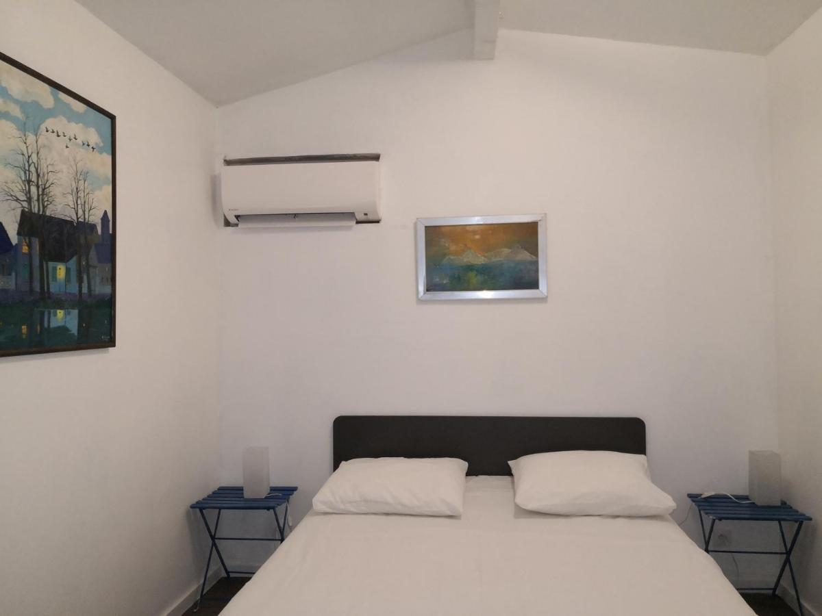 La Petite Maison De Lingling Mornas Luaran gambar
